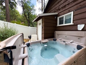 Bañera de hidromasaje exterior