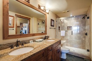 Hair dryer, towels - BT406 | Gorgeous Condo | Ski In | Panoramic Views | Hot Tub | Winter Shuttle (Steamboat Springs)