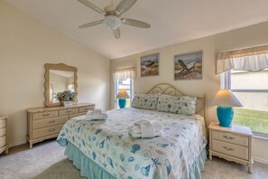 3 bedrooms, desk, iron/ironing board, free WiFi