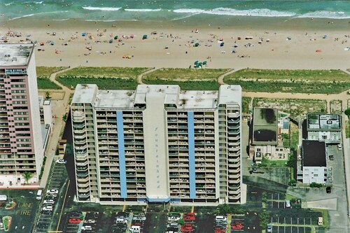 Fountainhead 209-Oceanfront 116th St, WIFI, Pool, Elev, W/D, AC