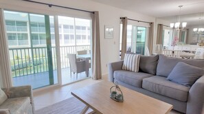 Living area - Serene and Relaxing (Sanibel)