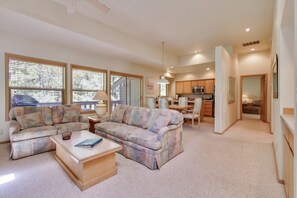 TV, fireplace, DVD player, ping pong