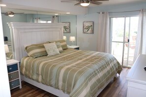 1 chambre, fer et planche à repasser, accès Internet, draps fournis