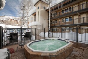 Idromassaggio all'aperto