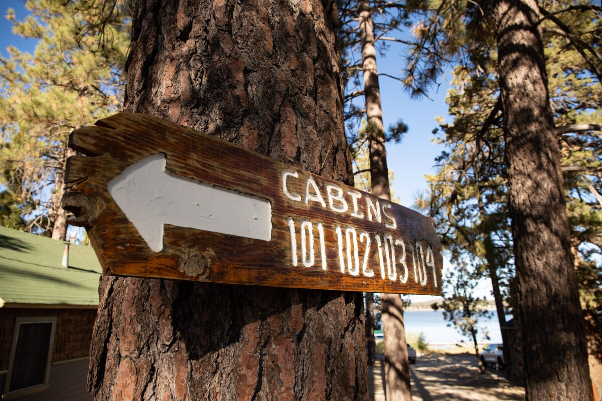 Shore Acres Lakefront Lodge by Big Bear Vacations