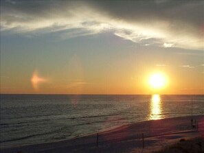 On the beach - Surf Dweller 103 by Alicia Hollis Rental FREE ADVENTURES $300/Day (Fort Walton Beach)