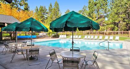 The Ridge at Sunriver - Condo # 1 - AccÚs à la piscine saisonniÚre et au tennis sur place, au bain à remous toute l'année et à 4 vélos