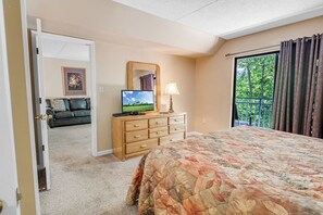 2 bedrooms, iron/ironing board, Internet, bed sheets