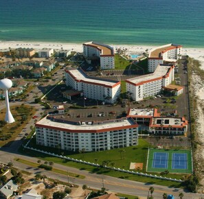Exterior - El Matador 122 by Alicia Hollis Rentals FREE TICKETS! $300/Day (Fort Walton Beach)