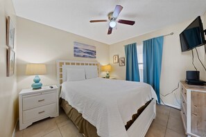 1 chambre, fer et planche à repasser, Wi-Fi gratuit, draps fournis
