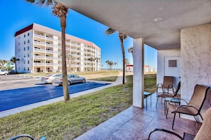 Property grounds - El Matador 410 by Alicia Hollis Rentals FREE TICKETS! $300/Day (Fort Walton Beach)