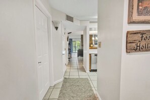 Interior - three bedroom condo with loft, sleeps 8 (Gatlinburg)