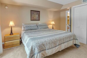 2 bedrooms, iron/ironing board, Internet, bed sheets