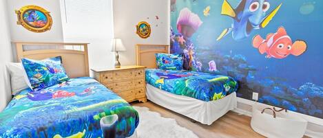 4 室のベッドルーム、アイロン / アイロン台、WiFi (無料)、ベッドシーツ