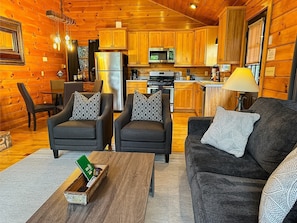 Smart TV, fireplace, DVD player, stereo