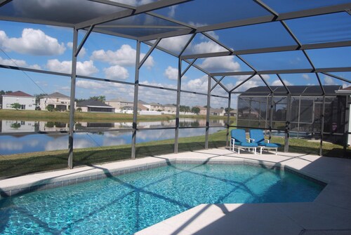 Beautiful Lake View Golf Home 2723