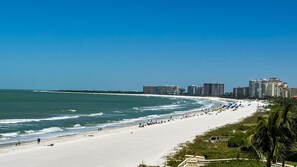 Am Strand, Liegestühle