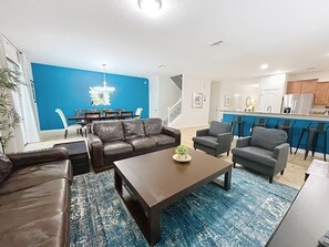 Smart TV - Disney Retreat - Private Pool & Spa, Remodeled! (Davenport)