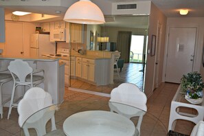 Dining - El Matador 314 by Alicia Hollis Rentals FREE ADVENTURES! $300/Day (Fort Walton Beach)