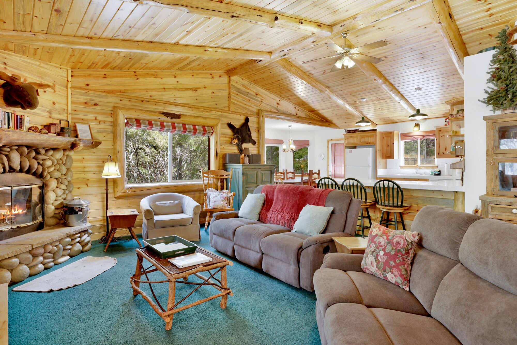 Aspen Grove Log Cabin- Family Cabin- Central Big Bear