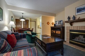 TV, fireplace - SHB26 | Minutes from Slopes | Free City Bus | Hot Tub (Steamboat Springs)