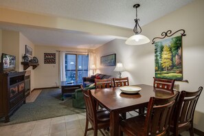 Interior - SHB26 | Minutes from Slopes | Free City Bus | Hot Tub (Steamboat Springs)