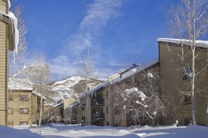 Exterior - SHB26 | Minutes from Slopes | Free City Bus | Hot Tub (Steamboat Springs)