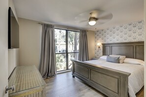 3 slaapkamers, een strijkplank/strijkijzer, gratis wifi, beddengoed