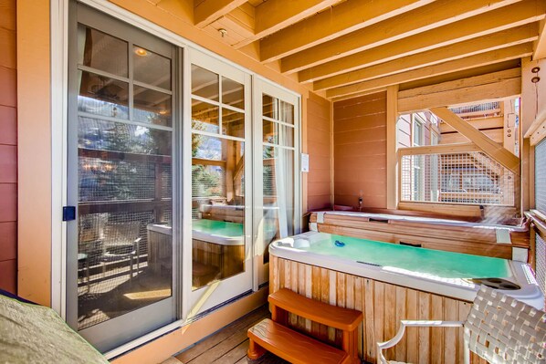 Unclassified image, 1 of 30, button