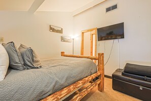 1 soverom, strykejern/-brett, wi-fi og sengetøy