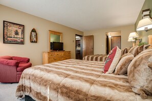 2 chambres, fer et planche à repasser, Wi-Fi, draps fournis