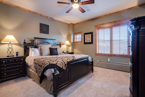 4 bedrooms, iron/ironing board, WiFi, bed sheets