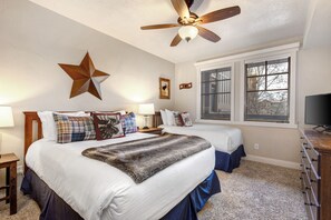 3 bedrooms, iron/ironing board, Internet, bed sheets