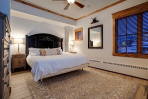 3 makuuhuonetta, silitysrauta/-lauta, Wi-Fi, vuodevaatteet