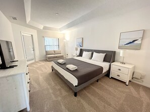 5 bedrooms, desk, iron/ironing board, free WiFi