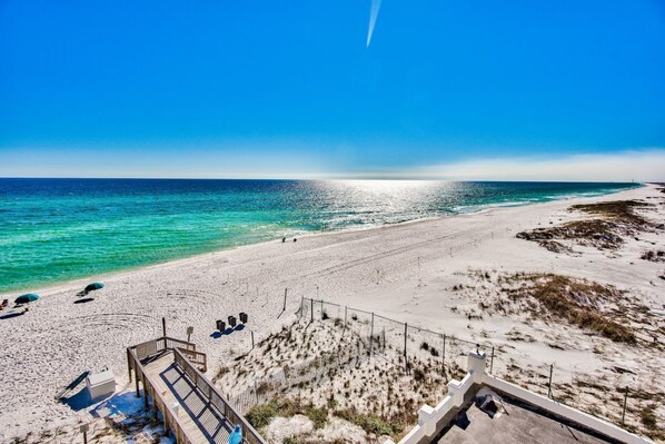 On the beach - El Matador 469 by Alicia Hollis Rentals FREE TICKETS! $300/Day (Fort Walton Beach)