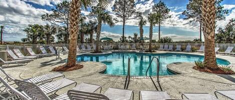 Een verwarmd zwembad