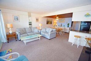 Una televisión, un reproductor de DVD