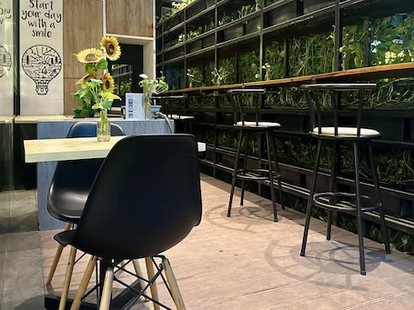 Café. Sunrise Hotel Semarang