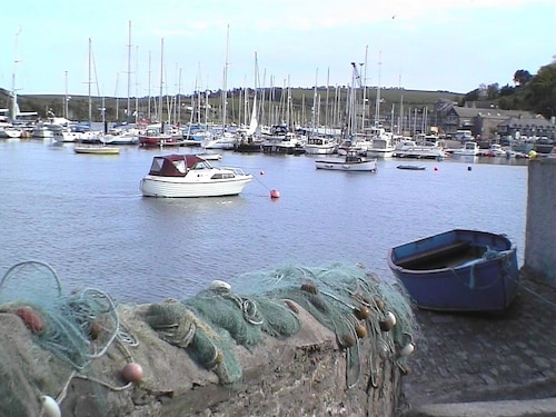 Bungalow in Kinsale With Great Views just 5 Minutes Walk to Kinsale Centre