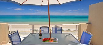 Adelaide Luxury Beach House