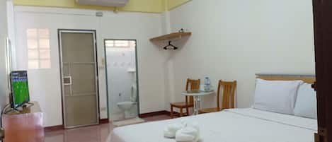 Habitación doble | Sistema de insonorización y wifi gratis