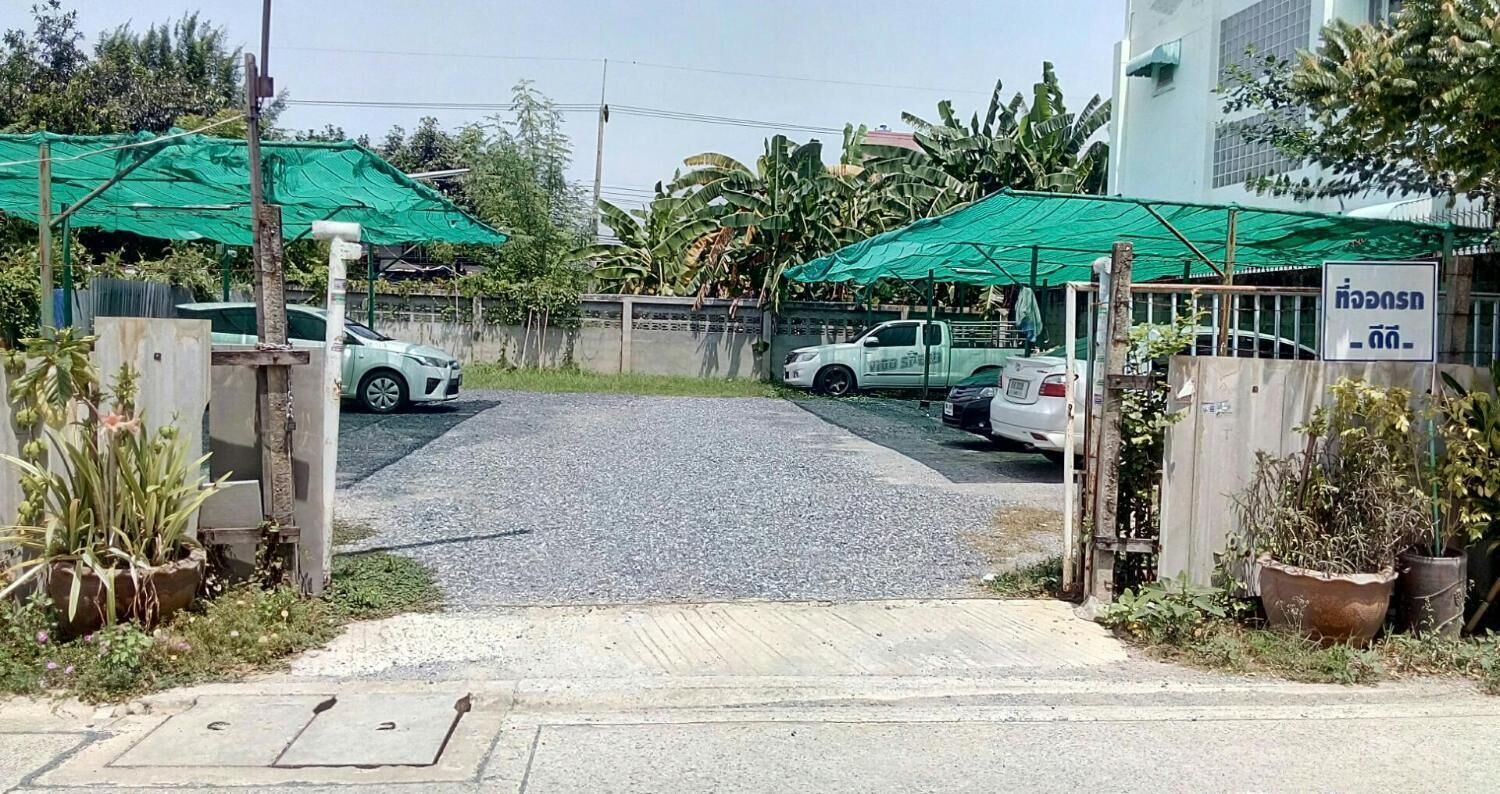 Free self-parking