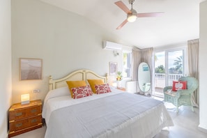 6 bedrooms, iron/ironing board, free WiFi, bed sheets - Fidalsa Lujosa Villa Salinas y Mar (Santa Pola)