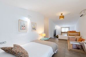 6 habitaciones, tabla de planchar con plancha y wifi gratis 