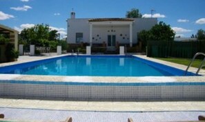 Outdoor pool - Stunning Villa located in Andalucian Countryside, Seville / Moron / Arahal (arahal)