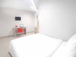 Premium bedding, desk, free WiFi, bed sheets