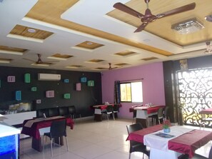 Esmorzar diari continental gratuït
