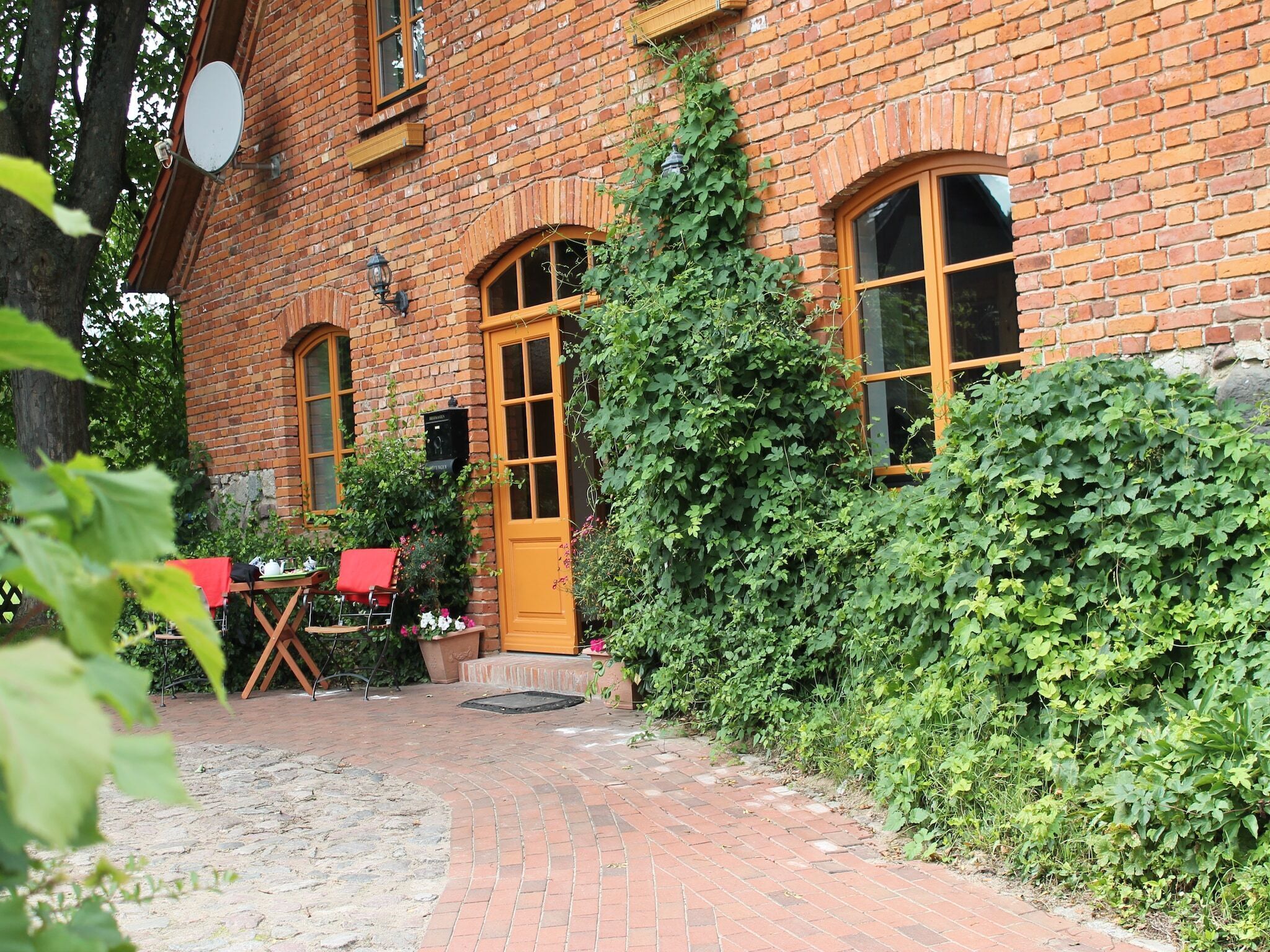 Holiday Home Exterior [summer]