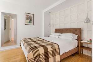 2 bedrooms, hypo-allergenic bedding, in-room safe, desk